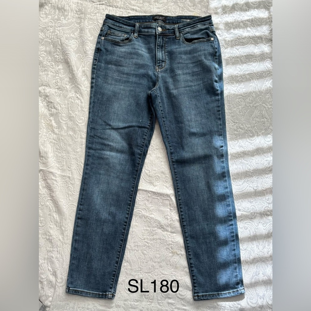 Judy Blue Slim Fit Jeans